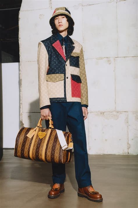 Louis Vuitton LV² 2022 by Nigo and Virgil Abloh: Full .